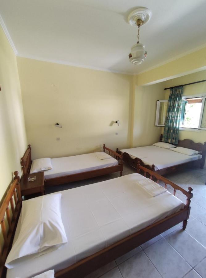 Nea Zoi Villa Moraḯtika Luaran gambar